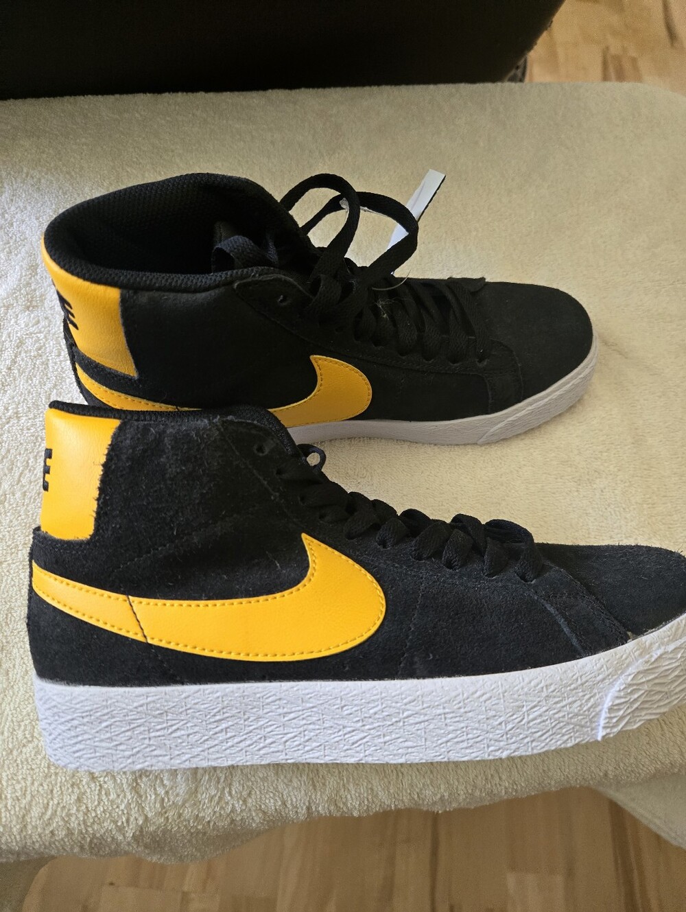 New Nike Zoom Blazer Mid SB Black University Gold Men/Boys & Girls 4.5